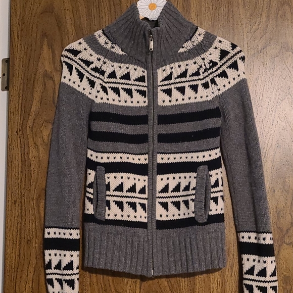 TNA Tops - ❤️3/$20 Wool sweater jacket